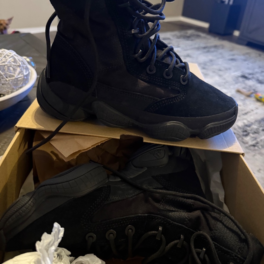 Yeezys - Picture 2 of 4